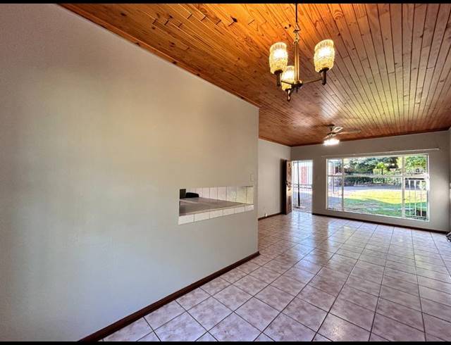 3 BEDROOM TOWNHOUSE FOR SALE IN ELANDSRAND